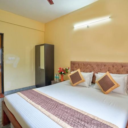 Golden Studio Apartment Goa Калангуте Екстериор снимка