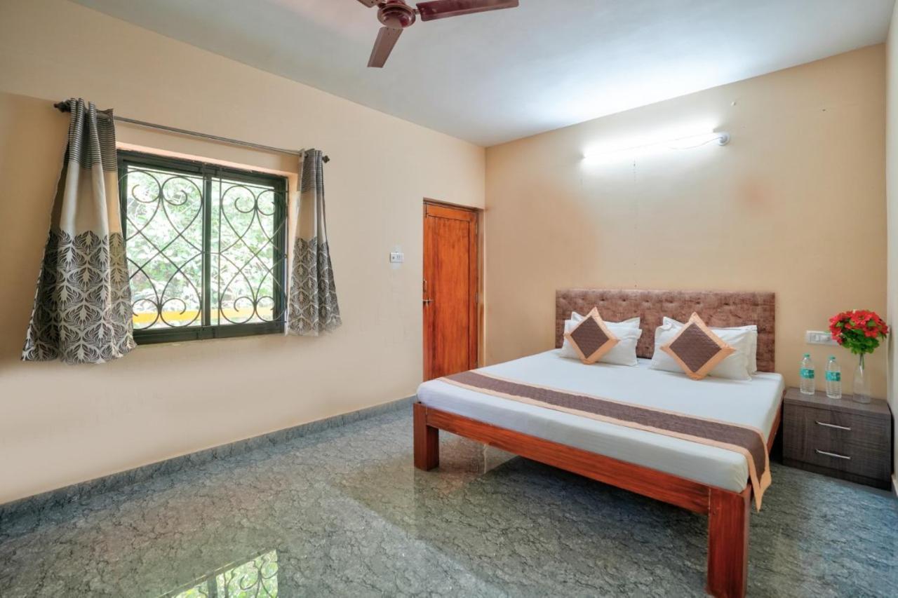 Golden Studio Apartment Goa Калангуте Екстериор снимка